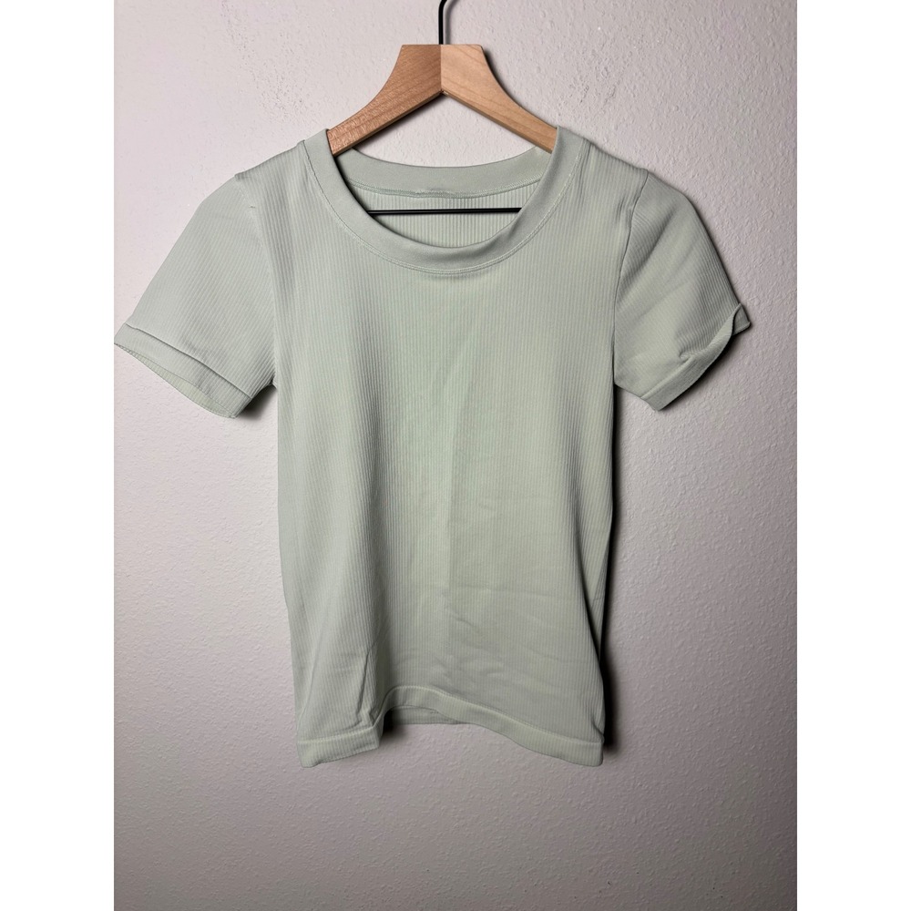Athleta Renew Seamless Short Sleeve Tee Sage Green Ribbed Active Top Large